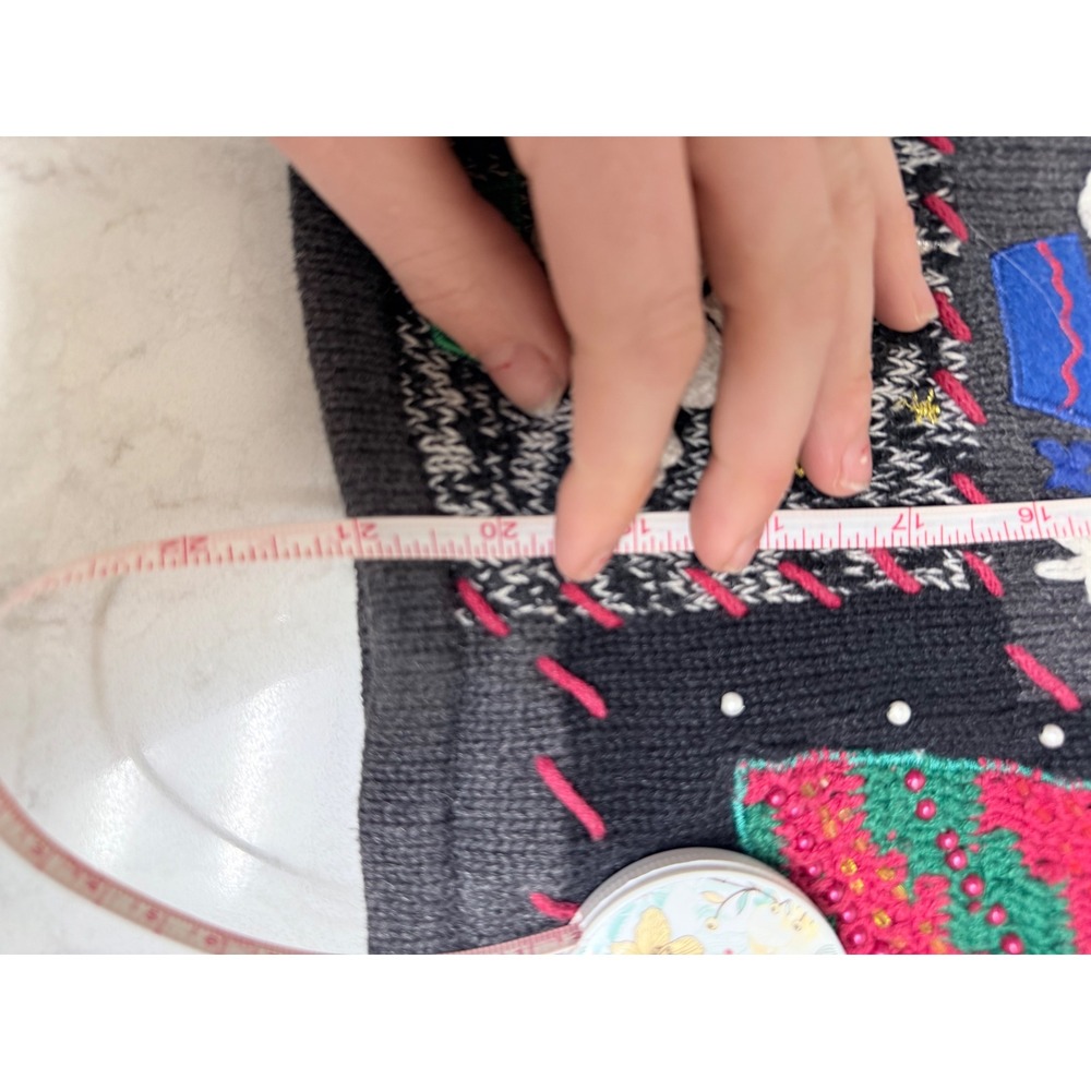Studio Ho Ho Ho Ugly Christmas Vest Womens M Christmas Trees‎ Buttons V-Neck - Picture 7 of 7